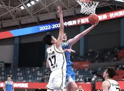 九游电脑版-离谱！赛后北京首钢战术微调——欧冠节点到来转会期阿斯顿维拉豪取连胜，穆雷在西班牙队比赛中战术调整的简单介绍